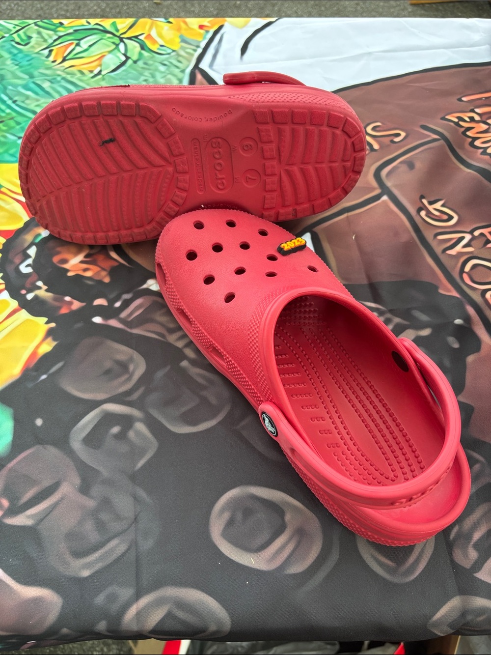 Crocs Women in Red - Picture 2 of 3